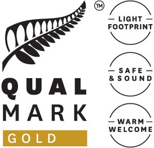 Qualmark Gold Sustainable Tourism Business Award logo