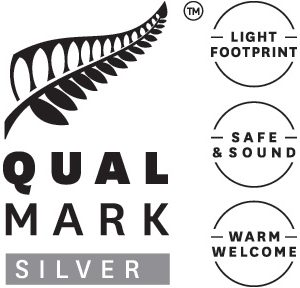 Qualmark Silver Sustainable Tourism Business Award logo